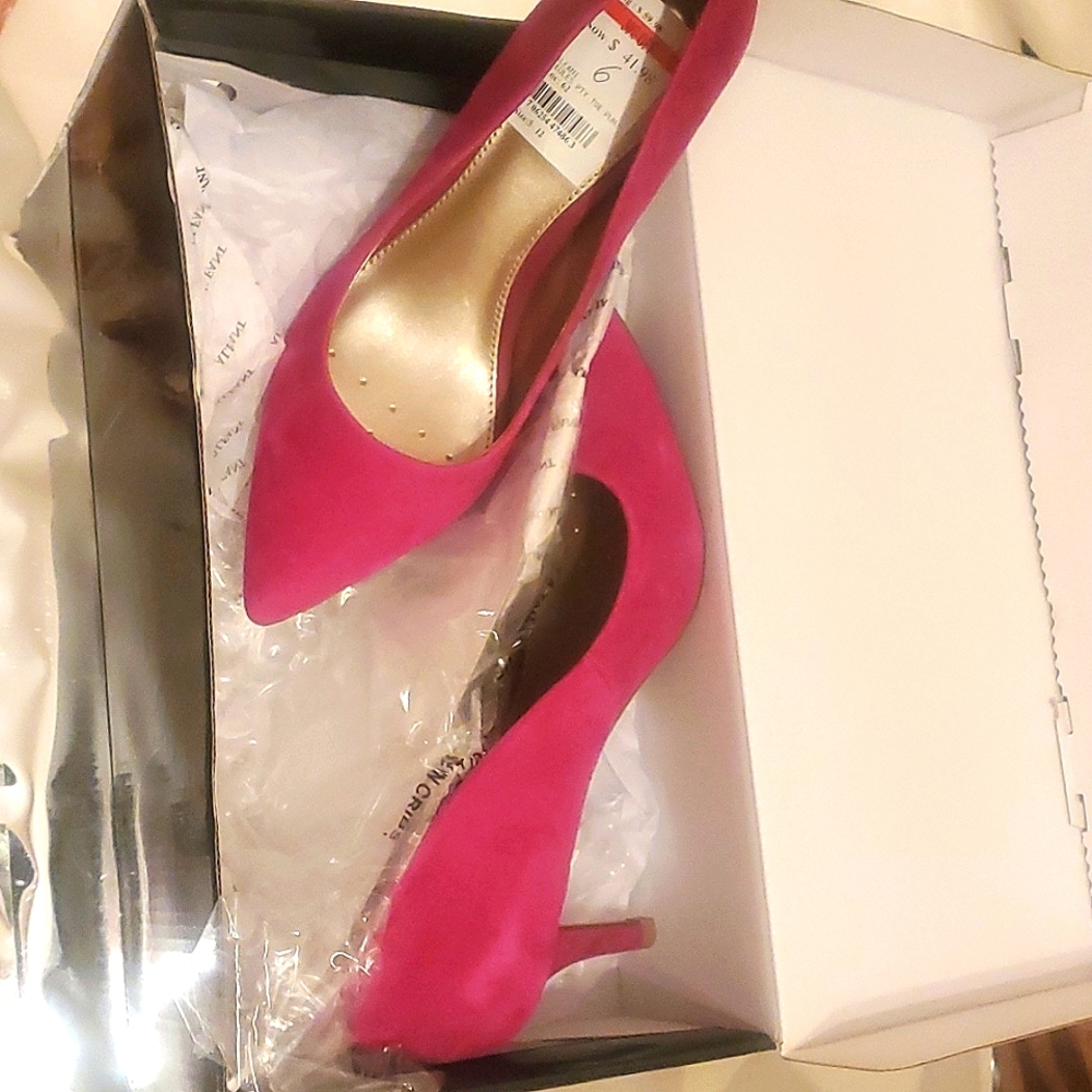 NWT Alfani Jeules fuschia step n flex pointy toe pumps - 6M